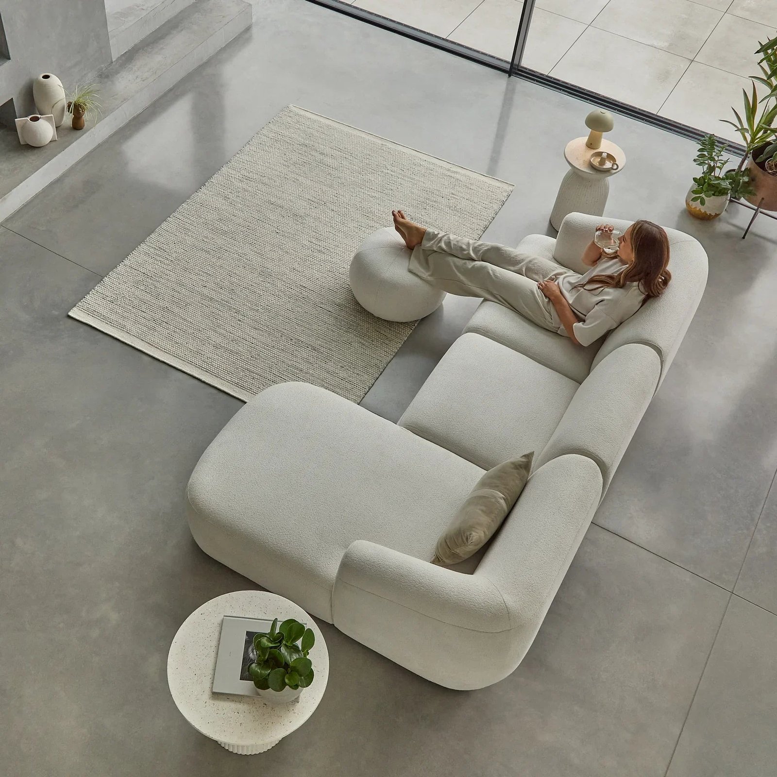 Nathalia Right Chaise Corner Sofa - Chalk White Boucle - Image 3