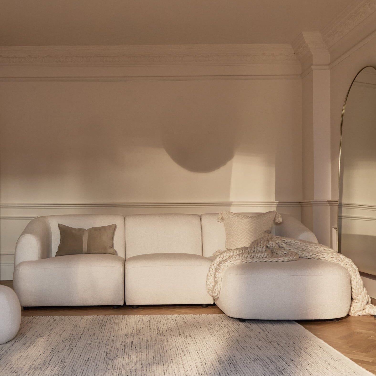 Nathalia Right Chaise Corner Sofa - Chalk White Boucle