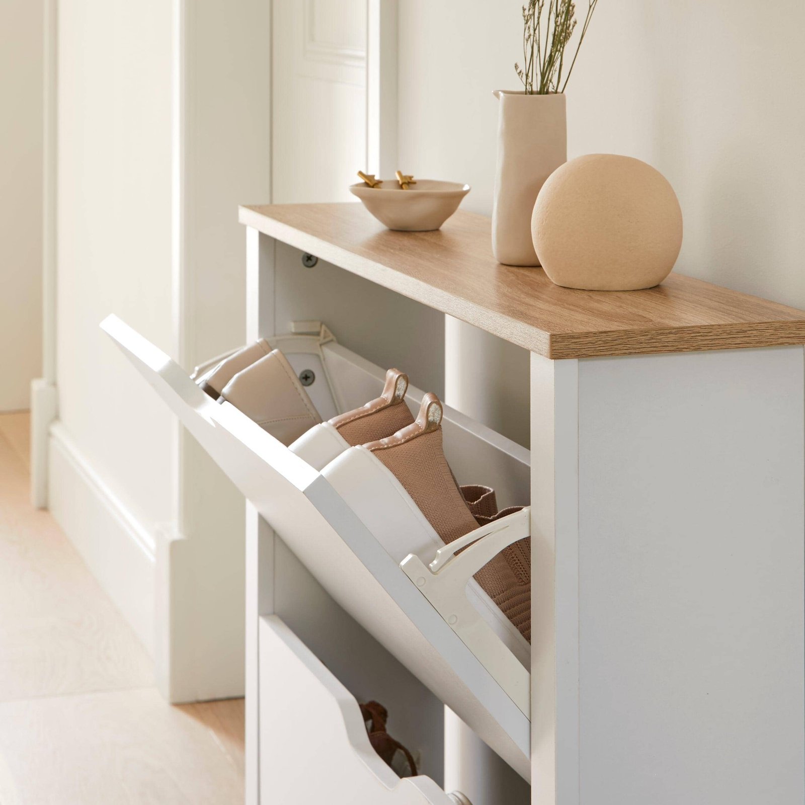 Windsor Shoe Cabinet - 2 Door - White - Image 4